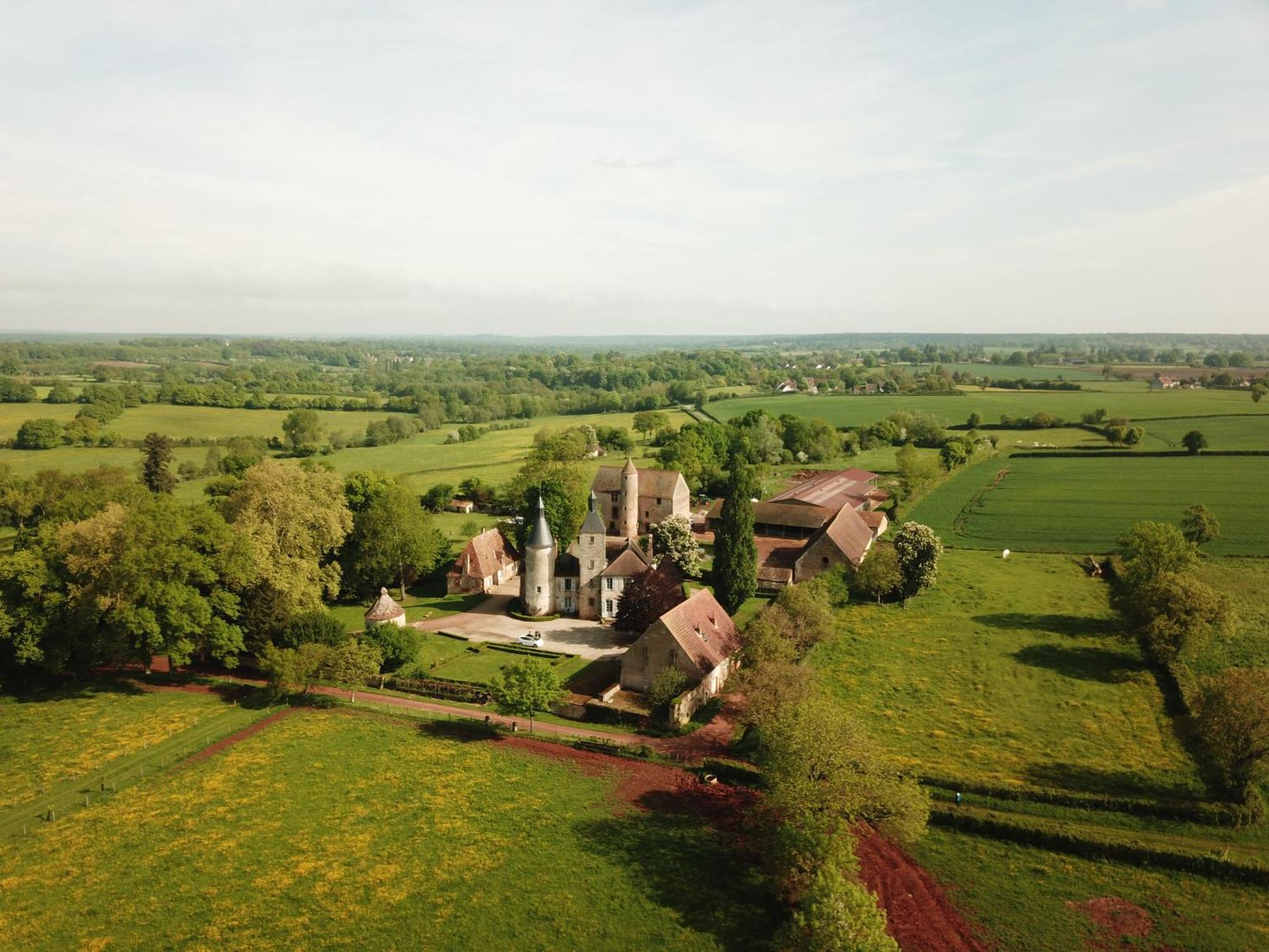 Chateau De Clusors Saint-Menoux Εξωτερικό φωτογραφία